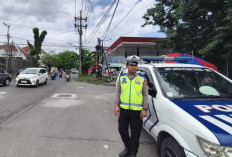 Antisipasi Jambret dan Kemacetan, Polsek Tandes Sebar Personel di Kawasan Strategis Darmo Indah Timur