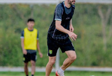 Milos Raickovic Bertekad Bawa Tiga Poin ke Surabaya Lawan Persijap Jepara