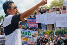 Demonstrasi Dukung MBG di Lamongan Libatkan Ribuan Massa dan Pemilik SPPG