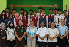 Immigration Goes to School, Imigrasi Blitar Edukasi Pelajar Cegah TPPO dan Eksploitasi PMI