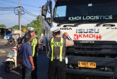 Polres Gresik Tindak Truk Langgar Jam Operasional di Pantura