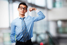 Tak Perlu Cari Panggung! Ini 10 Cara Elegan Orang Percaya Diri yang Bikin Respek 