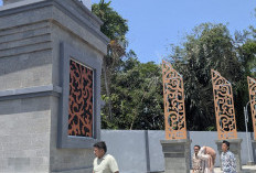 Komisi C DPRD Jombang Sidak Proyek Tugu Rp 1 Miliar yang Roboh di Bandarkedungmulyo