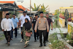 Wujud Nyata Kepedulian Polri, Wakapolda Jatim dan Kapolres Gresik Takziah ke Keluarga Kusaeni