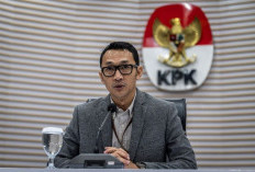 KPK Periksa Mantan Kadinsos Jatim dan 26 Saksi terkait Perkara Bansos Beras