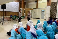 Cegah Euforia Berlebih, Kapolsek Simokerto Gandeng Akademisi Sosialisasi Kenakalan Remaja di SMK Muhammadiyah 