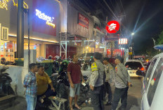 Polsek Tandes Tertibkan Jukir Liar di Kawasan Manukan Tama guna Jamin Kenyamanan Warga