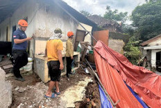 Dua Rumah Warga Prigen Rusak Diterjang Longsor Akibat Hujan Ekstrem