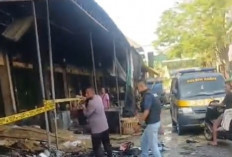 Kerugian Capai Rp1 Miliar, Polisi Pasang Police Line di 10 Kios Pasar Agrobis Babat yang Hangus