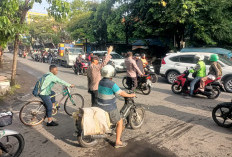 Gelar Pelayanan Pagi, Polisi Sidoarjo Turun ke Jalan dan Atur Lalu Lintas
