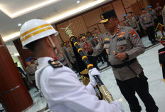 Kapolda Jatim Pimpin Upacara Pemuliaan Nilai Luhur Tribrata Pataka, Komitmen Beri Pelayanan Terbaik Masyarakat