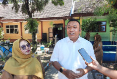 Pantau MPLS di SMPN 1 Panji, Bupati Situbondo Puji Gerakan Bebas Sampah Plastik
