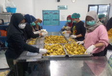 Sambut Libur Lebaran, SPPG 3 Polres Madiun Bagikan 1.900 Paket Menu Spesial MBG