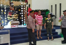 Pastikan Ibadah Natal Aman, Kapolsek Simokerto Pimpin Langsung Patroli di GKA Gloria