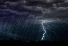 Prakiraan Cuaca Jatim 14 April 2026 Satu Wilayah Waspada Hujan Disertai Petir