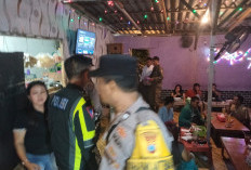 Miras Beredar di Pesisir Tambak Wedi, Polsek Kenjeran Amankan Belasan Botol dari Dua Kafe