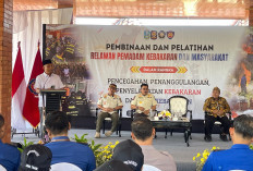 Komisi A DPRD Jatim Bersama Satpol PP Kukuhkan Relawan Damkar Kota Mojokerto