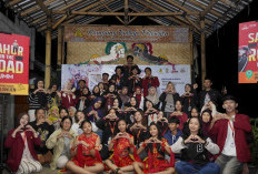 Padukan Tradisi dan Religi, SOTR UMM Hadirkan Penari Topeng Malangan di Kampung Polowijen