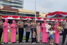 Upacara Kenaikan Pangkat di Mapolda Jatim, Kapolsek Rungkut Resmi Sandang Pangkat Kompol