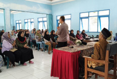 Police Goes to School, Polsek Kedunggalar Edukasi Orang Tua Cegah Kenakalan Remaja 