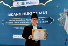 MUI Pusat Anugerahkan Penghargaan pada Ketum GMPK atas Komitmen Bantuan Hukum Probono bagi Masyarakat Miskin