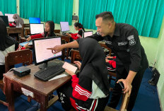 Polres Blitar Edukasi Ratusan Pelajar soal AI untuk Antisipasi Hoaks