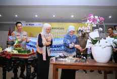 Polres Kediri Kota Beri Kejutan Ulang Tahun untuk Wali Kota Vinanda Prameswati
