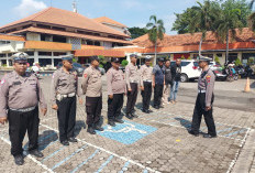 Kawal Aspirasi Buruh, Polsek Gayungan Terjunkan Personel Gabungan Amankan Unjuk Rasa di Disnakertrans Jatim