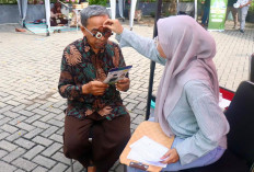 Dafam Pacific Caesar Surabaya Gandeng AWS Gelar Cek Mata Gratis