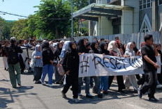 Mahasiswa Kepung Rektorat UINSA Surabaya, Kampus Akui Tak Berwenang Putuskan Tuntutan