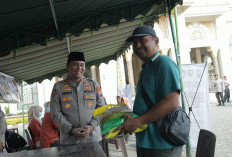 Jumat Berkah Polres Blitar Hadirkan Layanan Cek Kesehatan Gratis untuk Masyarakat