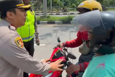Tinjau Suramadu, Kapolres Pelabuhan Tanjung Perak Ajak Masyarakat Disiplin Jalur Kendaraan Demi Keselamatan