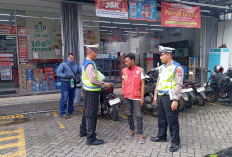 Tekan Angka Kriminalitas 3C, Polsek Sawahan Sambangi Minimarket dan Sosialisasi Layanan 110