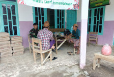 Pererat Silaturahmi Lebaran, Babinsa Proppo Gelar Komsos Pantau Kamtibmas di Desa Pangtonggal