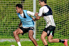 Jadwal Pertandingan Bulan April Padat, Persebaya Tingkatkan Fisik Pemain