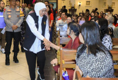 Khofifah Bersama Forkopimda Tinjau Gereja di Surabaya, Pastikan Natal Perkuat Toleransi