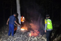 Cek Informasi Karhutla, Polsek Widodaren Temukan Titik Api dan Langsung Dipadamkan