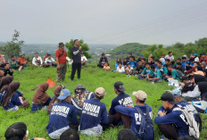 Bupati Situbondo Ajak Pelajar Mendaki Gunung Pattok, Promosikan Wisata Murah Meriah
