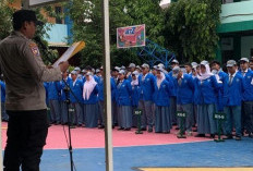 Polsek Rungkut Gencarkan Sosialisasi Layanan 110 di SMAN 14 Surabaya