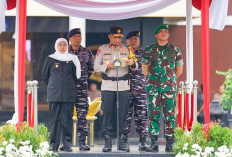Gubernur Khofifah Hadiri Apel Operasi Lilin Semeru 2025, Perkuat Sinergitas TNI, Polri, dan Instansi Pendukung