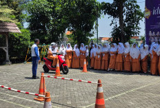 Police Goes to Pesantren, Satlantas Polresta Sidoarjo Edukasi Santri Tertib Lalu Lintas