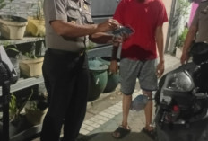 Cegah Maling Motor, Kapolsek Krembangan Blusukan Bagi Kunci Ganda ke Warga 