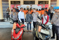 Kapolres Situbondo Kembalikan Motor Curian kepada Pemilik, Sindikat Curanmor Probolinggo Dibekuk