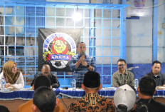 Wakapolresta Malang Kota Temui Warga Kampung Biru Arema, Siapkan Solusi Longsor hingga Curanmor