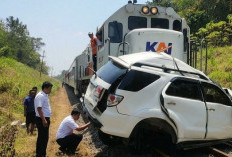 Kecelakaan Maut di Jember, Fortuner Dihantam KA Ijen Ekspres hingga Terseret 2 Kilometer