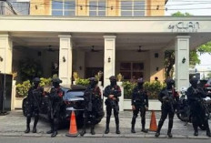 Kortastipidkor Polri Geledah Cafe de'Clan Jakarta Selatan Terkait Dugaan Korupsi dan TPPU