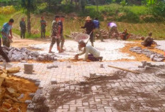 Progres Paving Ponpes Miftahul Ulum Sumenep Dikebut Satgas TMMD Ke-127