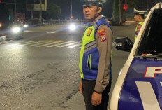 Polsek Rungkut Intensifkan Patroli Blue Light di Titik Rawan Jelang Sahur