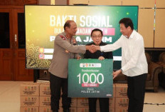 Polda Jatim Gelontor Ribuan Paket Sembako Selama Ramadan dan Momen Imlek