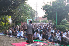 Ratusan Jemaah Al Furqon Rayakan Kemenangan Idulfitri, Salat Id di Halaman SDN Tawangsari